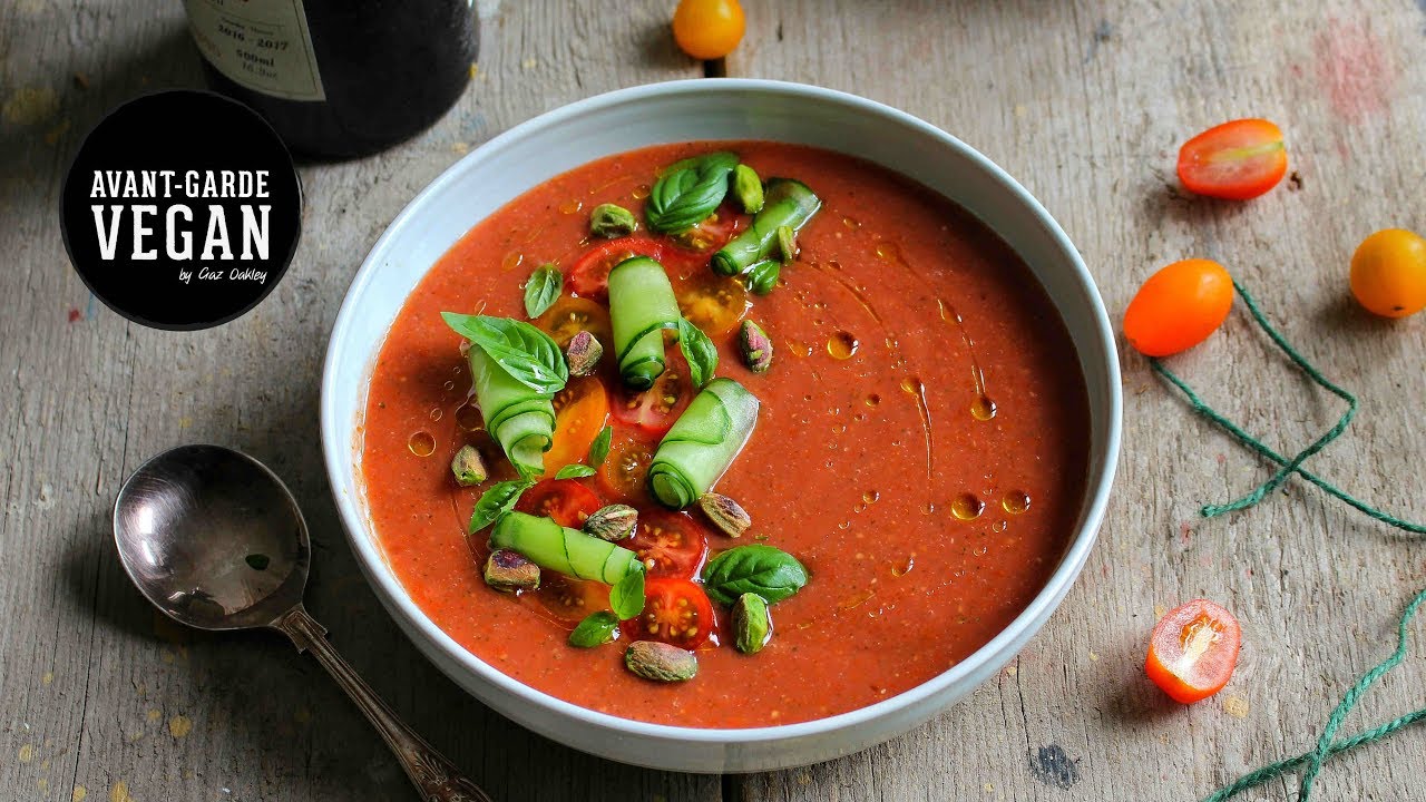 GAZ'S GAZPACHO SOUP - QUICK SUMMER DISH 1/3 | @avantgardevegan by Gaz Oakley