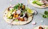 Heerlijke soft shell kip-taco’s met frisse topping